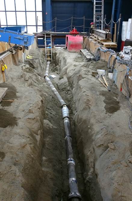 Unbegrabene Rohrleitung nach Fehlerbruchtest im Split Basin Test